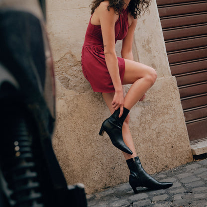 ANIKA BOOTS BLACK STELLA - Dolce Vita