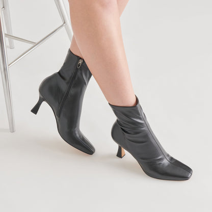 GLAMOR BOOTS BLACK STELLA - Dolce Vita