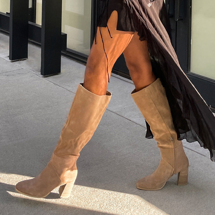 FYNN Boots Truffle Suede - Dolce Vita