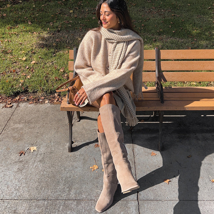 FYNN Boots Truffle Suede - Dolce Vita