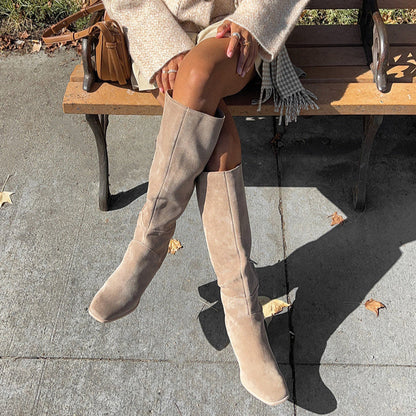 FYNN Boots Truffle Suede - Dolce Vita