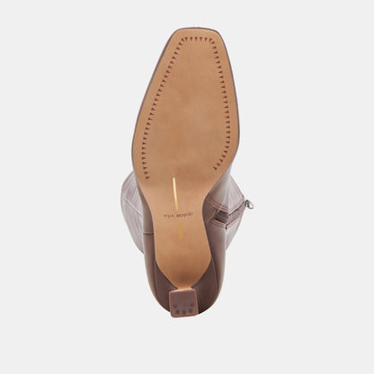 GYRA BOOTS CHOCOLATE LEATHER - Dolce Vita