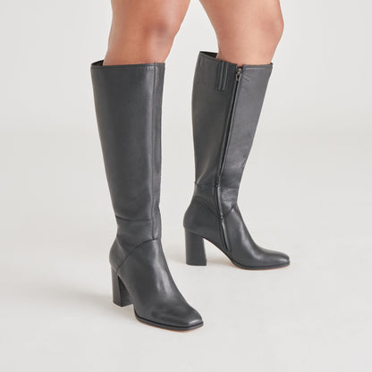 FYNN Wide Calf Boots Onyx Leather - Dolce Vita