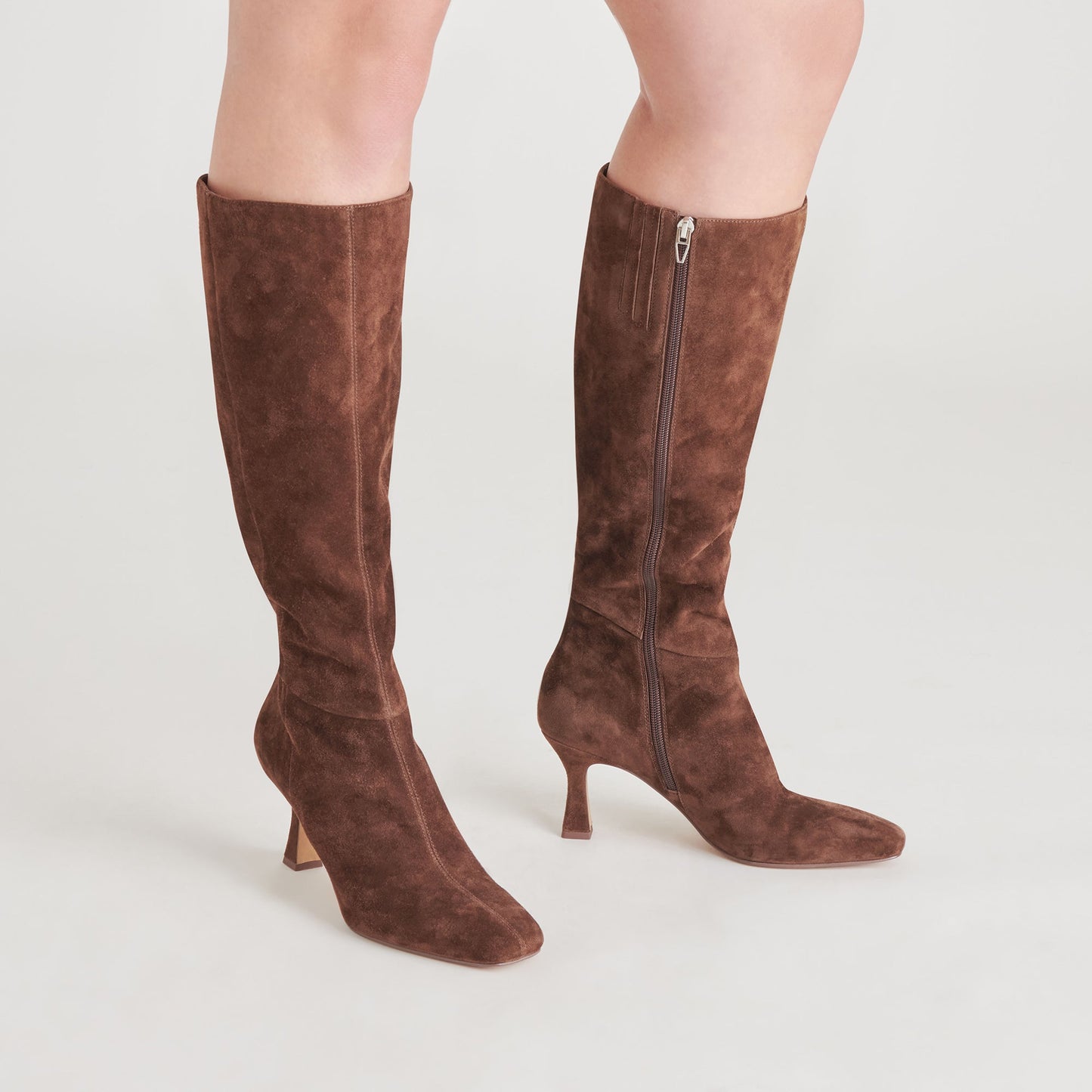 GYRA BOOTS DK BROWN SUEDE - Dolce Vita