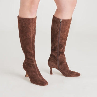 GYRA BOOTS DK BROWN SUEDE - Dolce Vita