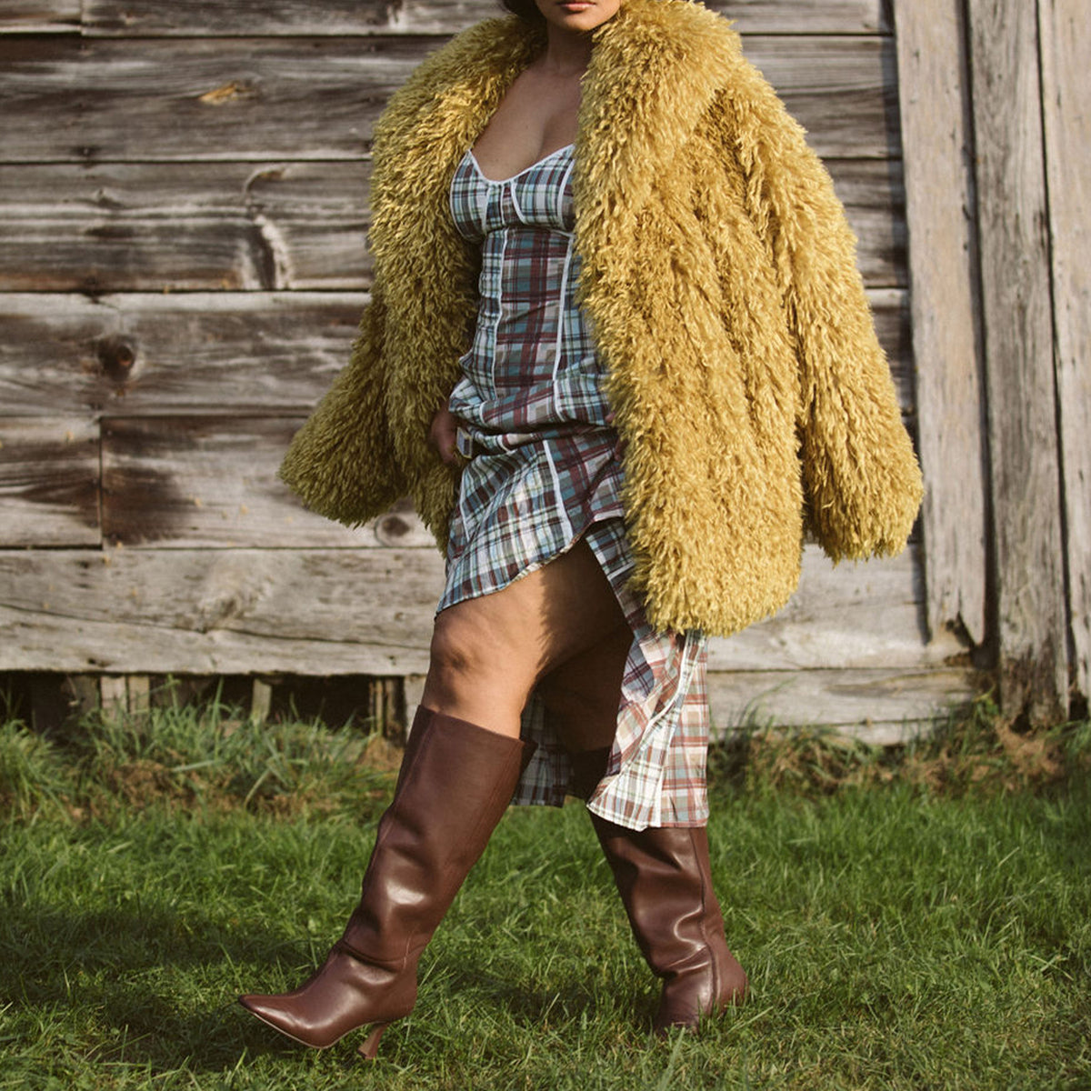 GYRA WIDE CALF BOOTS CHOCOLATE LEATHER - Dolce Vita