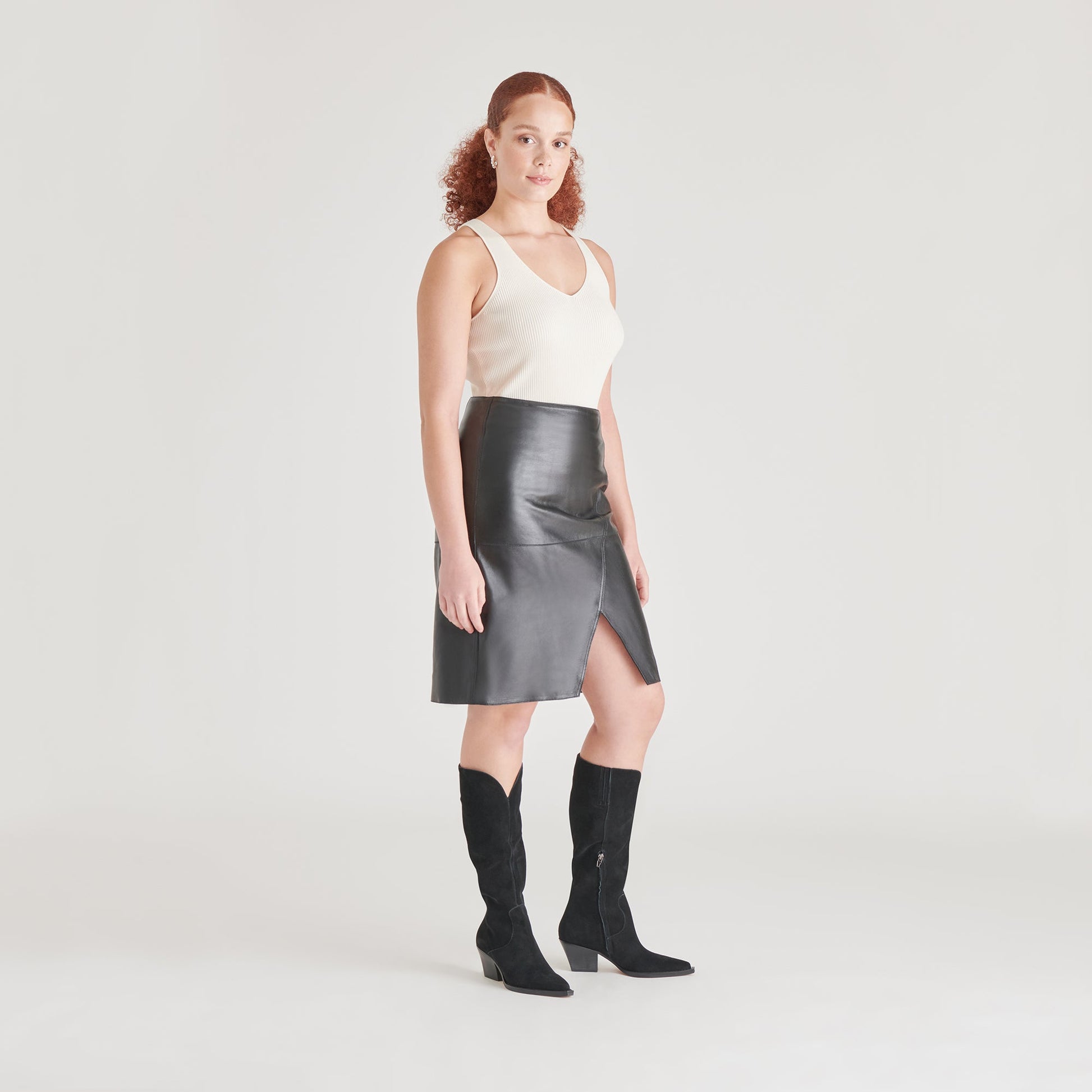 Raj Boots in Onyx Suede - Dolce Vita