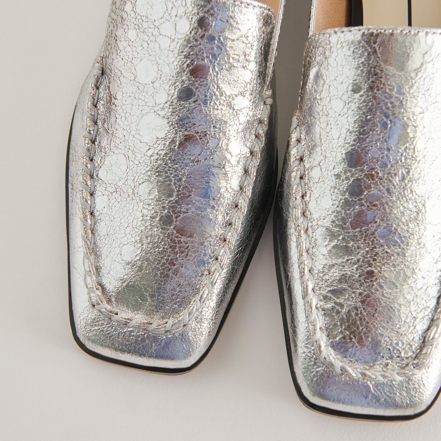 Beny Flats Silver Distressed Leather - Dolce Vita