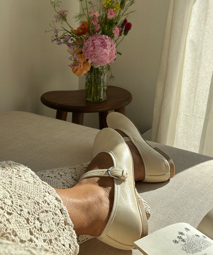 ROSLYN BALLET FLATS CREME LEATHER - Dolce Vita