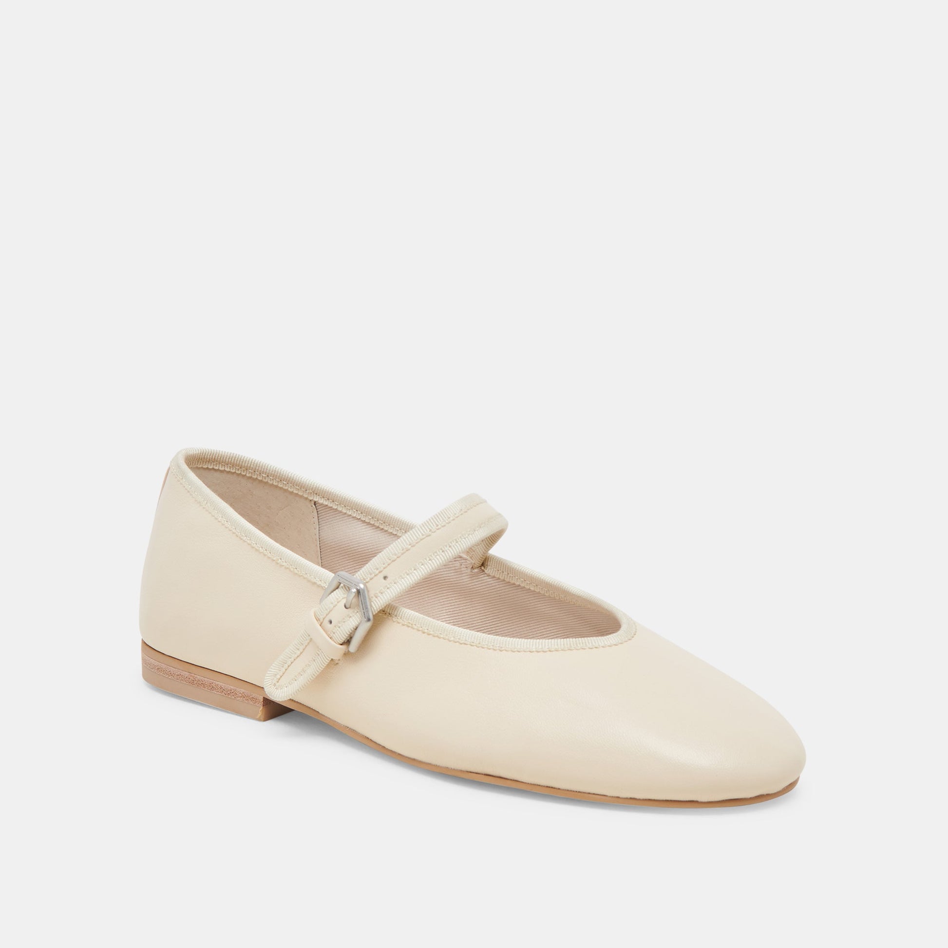 ROSLYN BALLET FLATS CREME LEATHER - Dolce Vita
