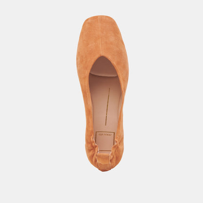 VINNIE BALLET FLATS AMBER SUEDE - Dolce Vita