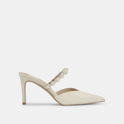 KANIKA Pearl Heels Vanilla Silk - Dolce Vita