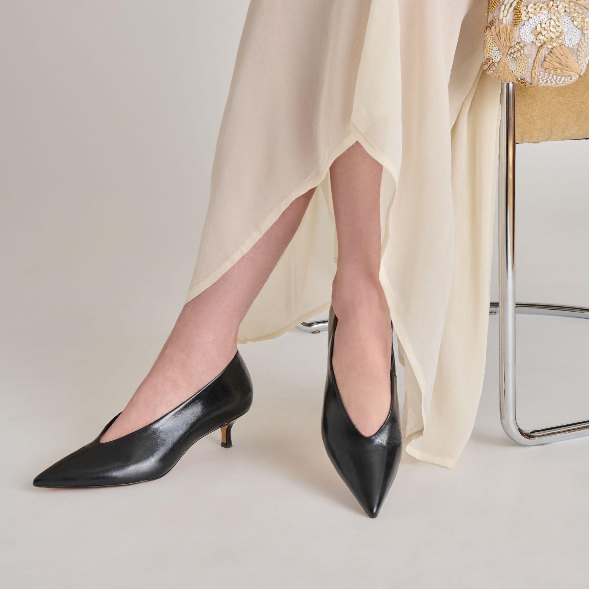 ALWYN HEELS MIDNIGHT CRINKLE PATENT - Dolce Vita