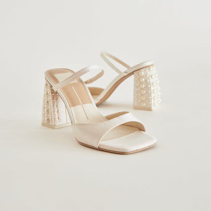 JEMMY PEARL HEELS VANILLA SILK - Dolce Vita