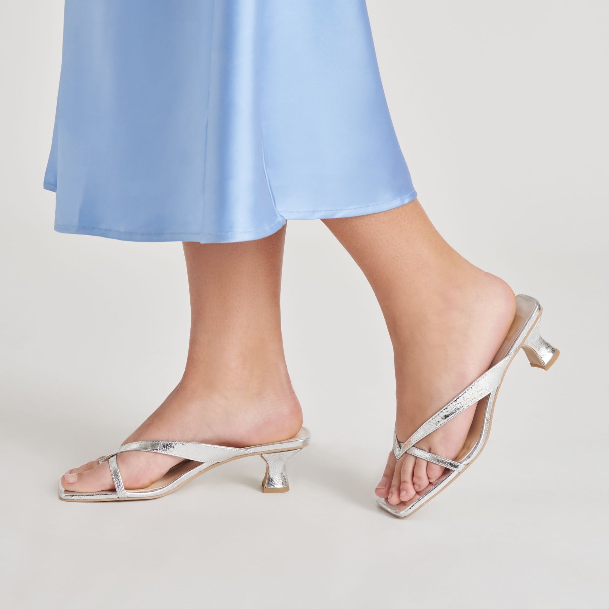 BREVEL HEELS SILVER DISTRESSED LEATHER - Dolce Vita