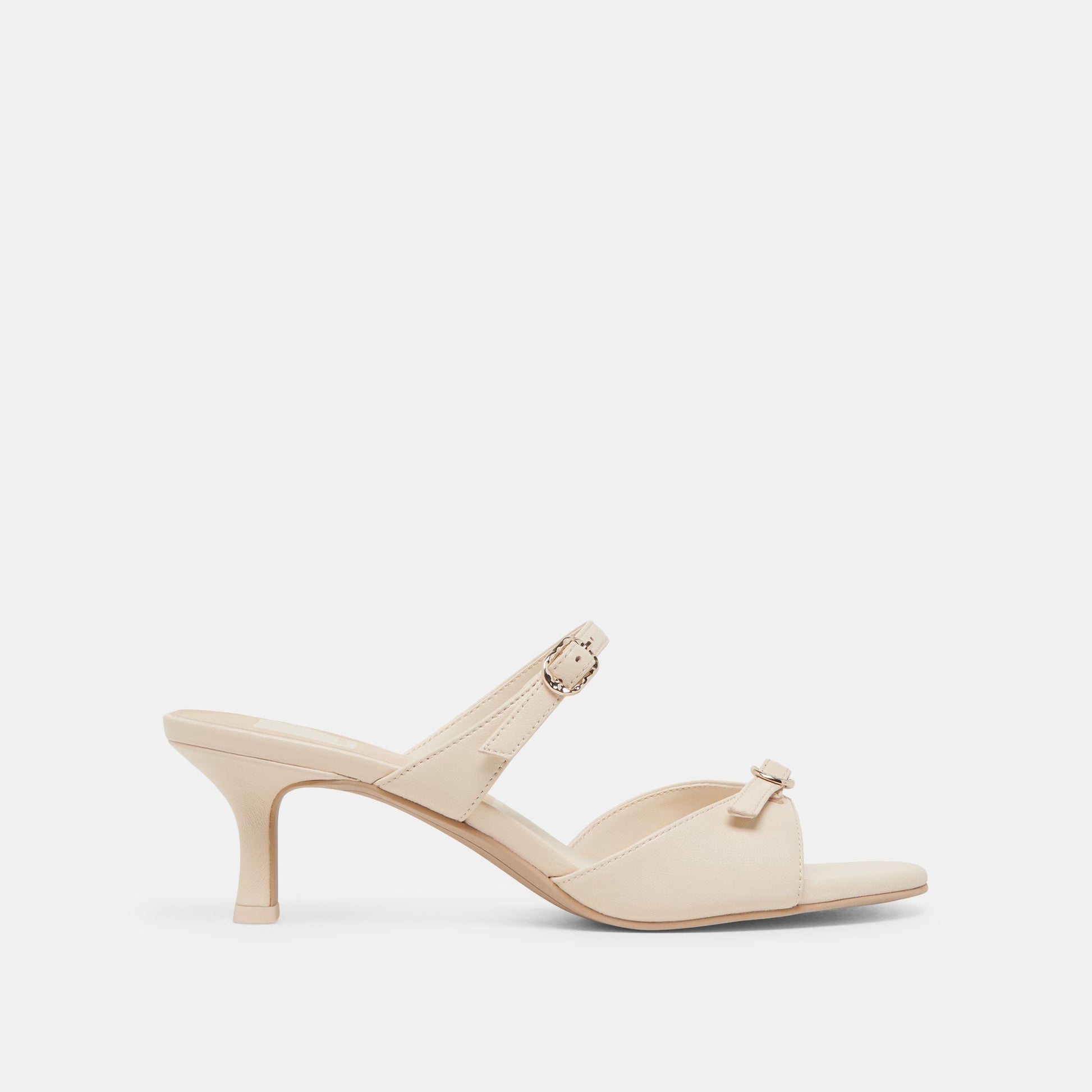 LORALI HEELS CREME LEATHER - Dolce Vita