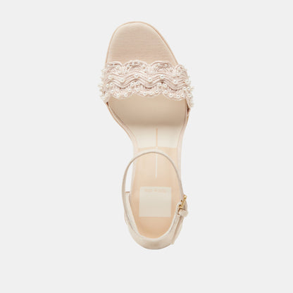 PELTIN PEARL HEELS VANILLA WOVEN RAFFIA - Dolce Vita