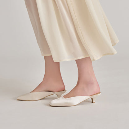 UMARA HEELS IVORY SATIN - Dolce Vita