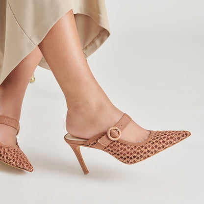 KEEKEE HEELS SADDLE WOVEN RAFFIA - Dolce Vita