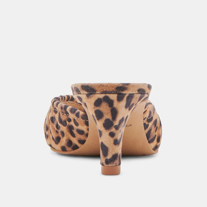 KAIRI MID HEELS DK LEOPARD SUEDE - Dolce Vita
