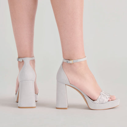 PELTIN HEELS GREY WOVEN RAFFIA - Dolce Vita