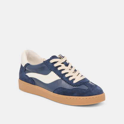 NOTICE SNEAKERS NAVY SUEDE - Dolce Vita