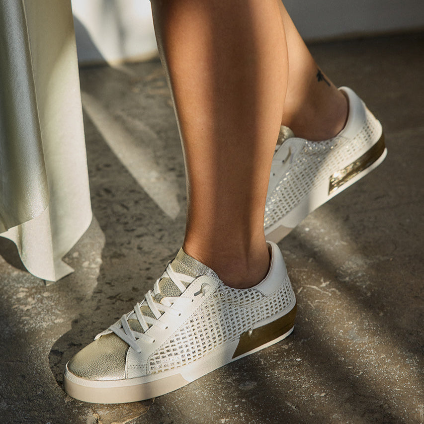 ZINA SNEAKERS BONE GOLD WOVEN - Dolce Vita