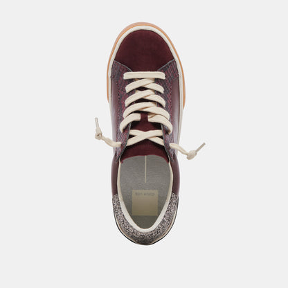ZINA SNEAKERS BURGUNDY CRINKLE PATENT - Dolce Vita
