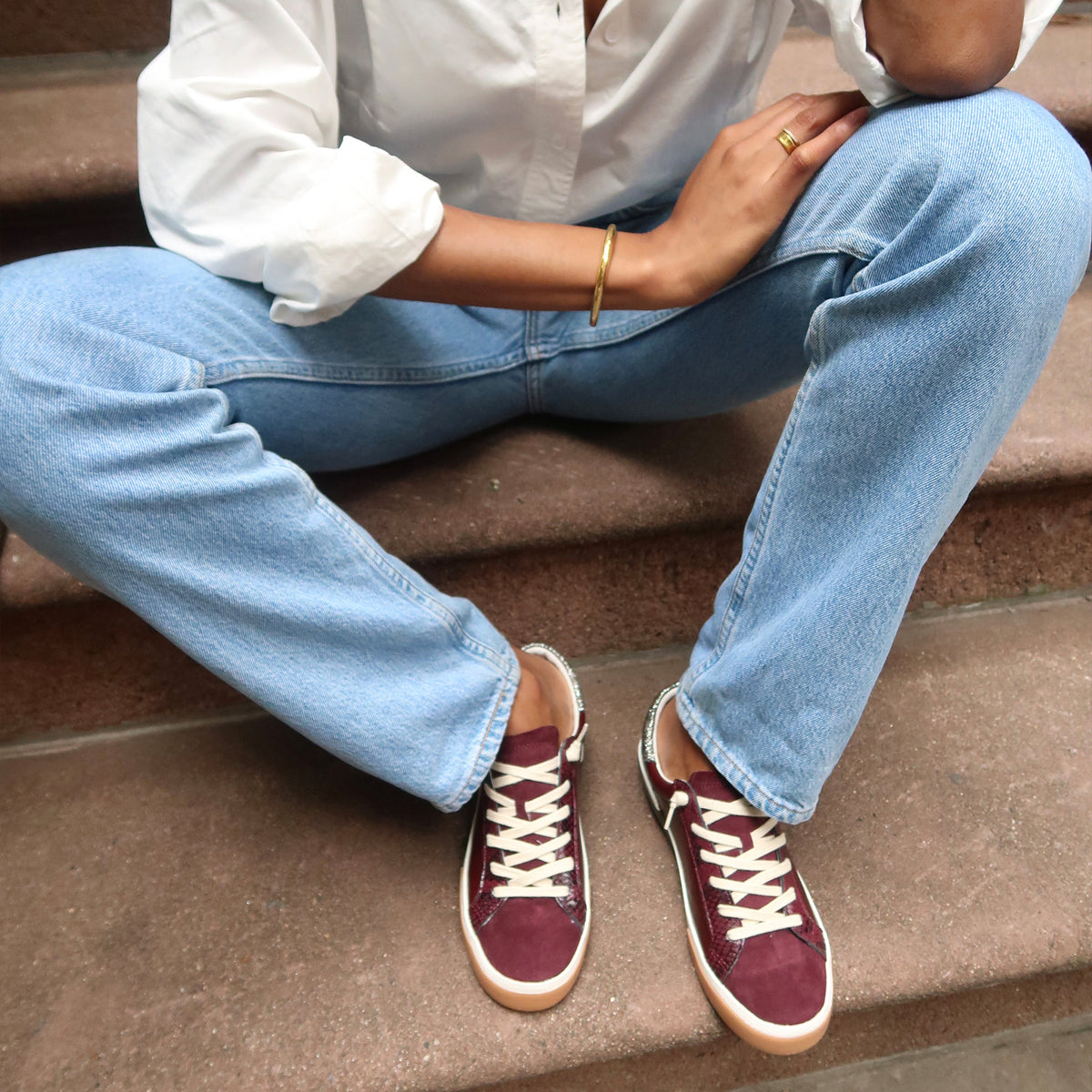 ZINA SNEAKERS BURGUNDY CRINKLE PATENT - Dolce Vita