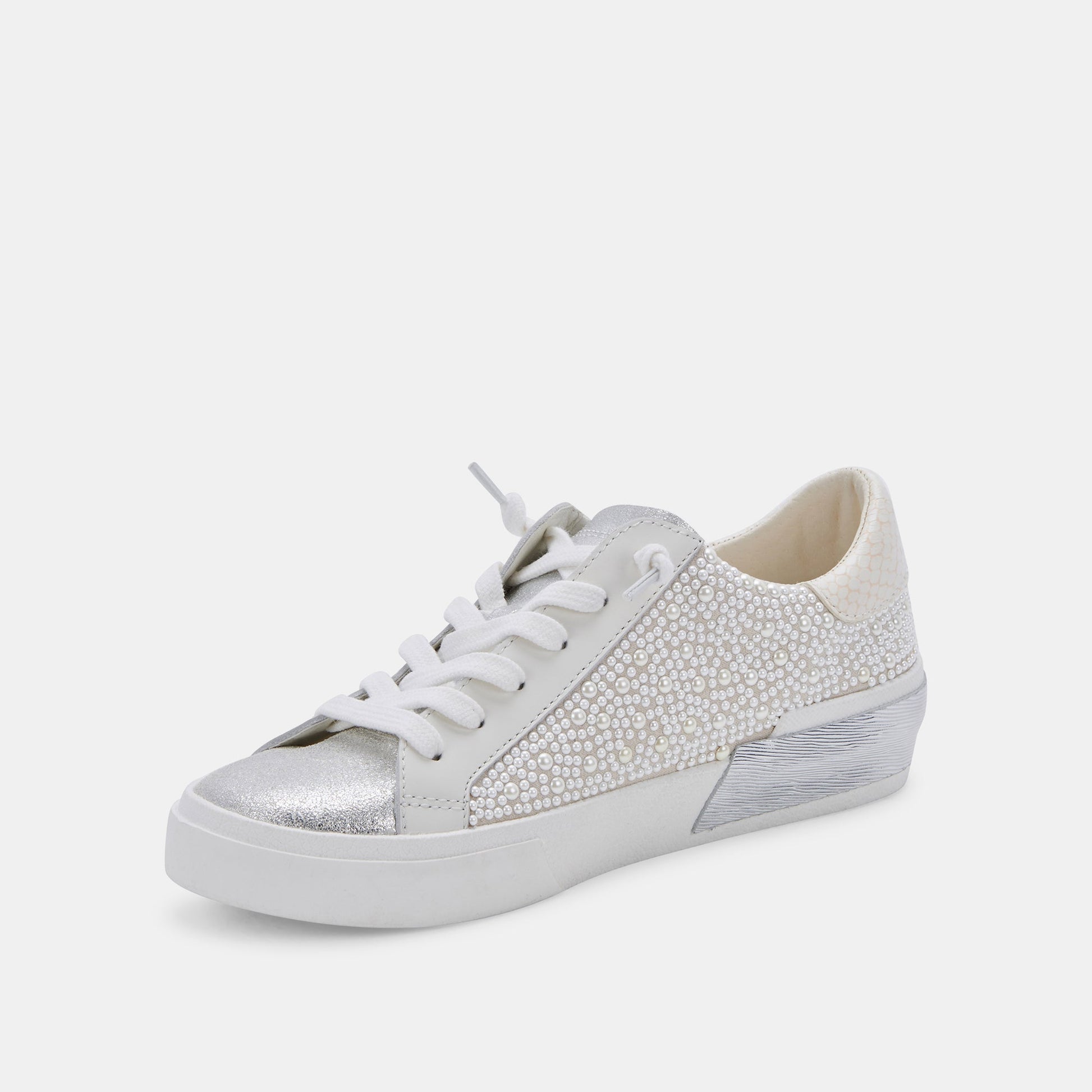 Zina Pearl Sneakers Vanilla Pearls - Dolce Vita
