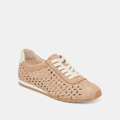 DANIE EYELET PERF SNEAKERS CAMEL SUEDE - Dolce Vita