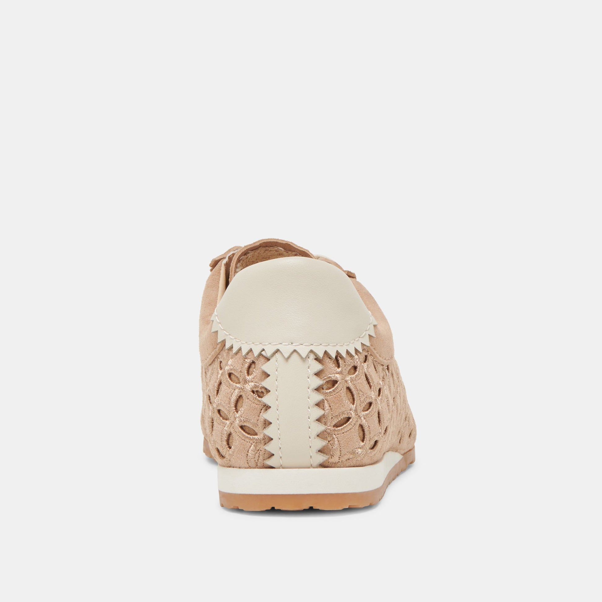 DANIE EYELET PERF SNEAKERS CAMEL SUEDE - Dolce Vita