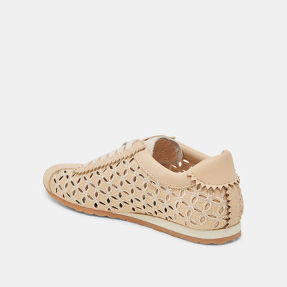 DANIE EYELET PERF SNEAKERS LT NATURAL RAFFIA - Dolce Vita