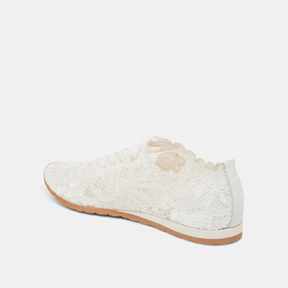 DAYANA SNEAKERS TRUE WHITE LACE - Dolce Vita