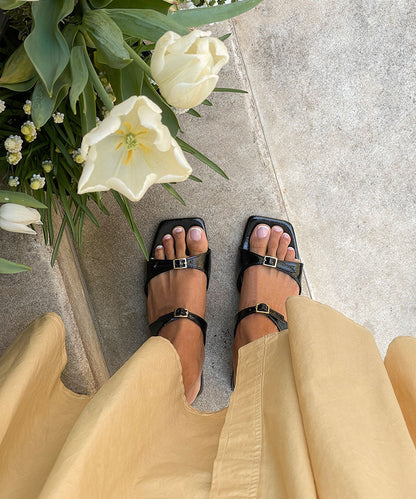 LAVERN SANDALS MIDNIGHT CRINKLE PATENT - Dolce Vita