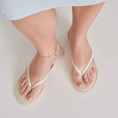 LAYNEY SANDALS IVORY LEATHER - Dolce Vita