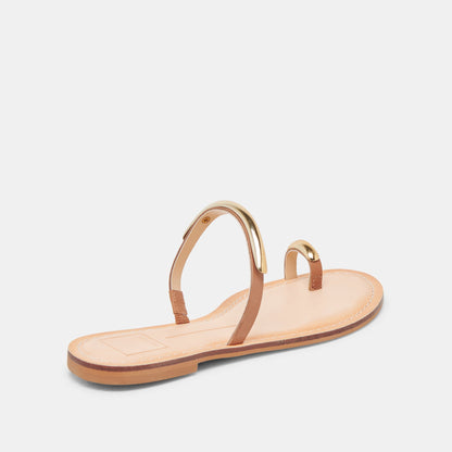 WINK WIDE SANDALS SADDLE LEATHER - Dolce Vita