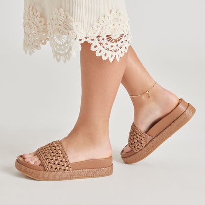 SIDONA SANDALS BROWN RAFFIA - Dolce Vita