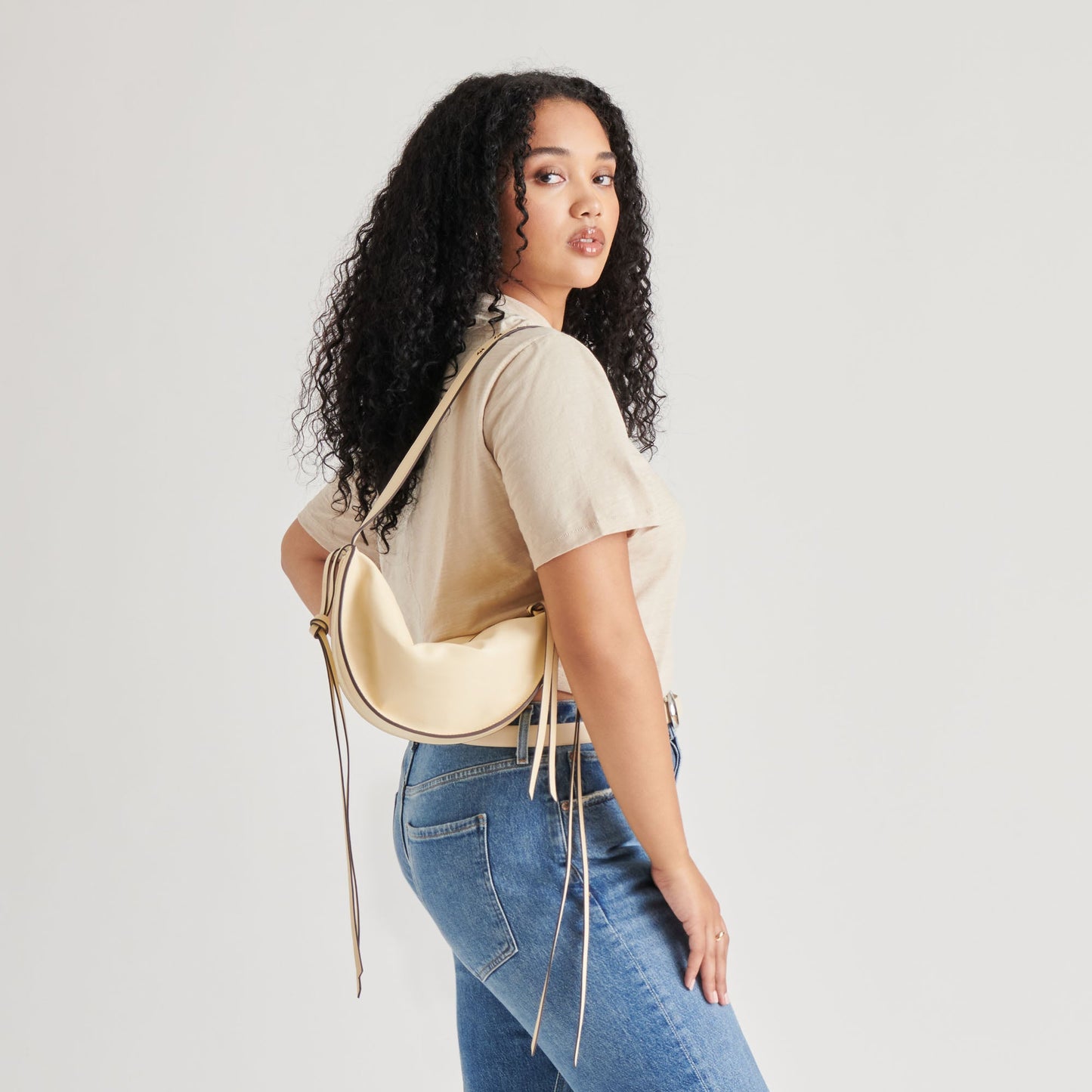 VERONA SHOULDER BAG BUTTER LEATHER - Dolce Vita