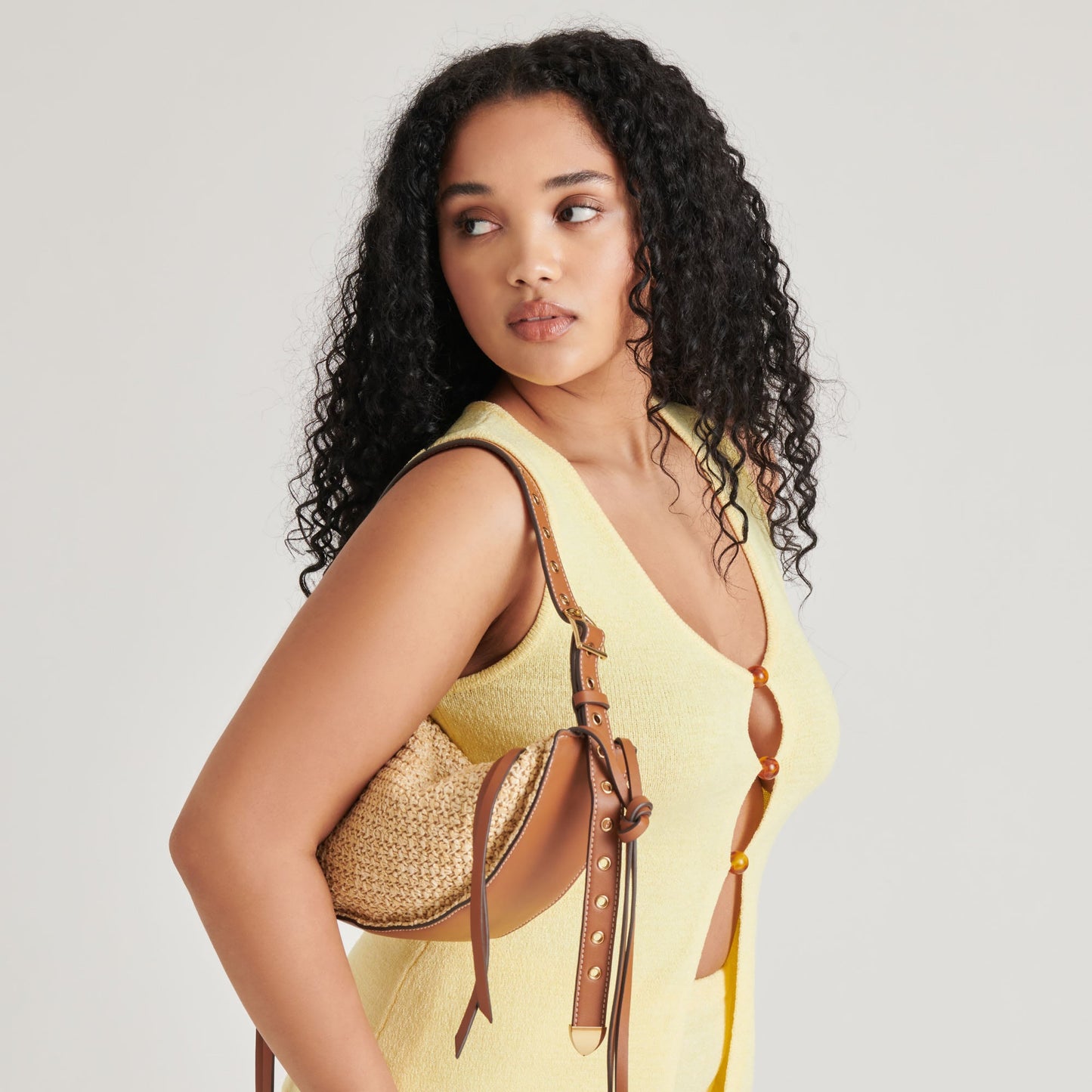 MONACO SHOULDER BAG NATURAL RAFFIA - Dolce Vita