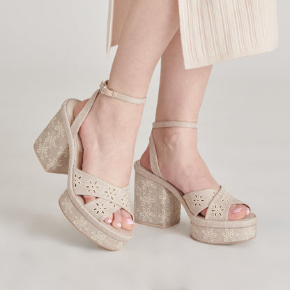 LAISHA HEELS ALMOND FLORAL EYELET - Dolce Vita